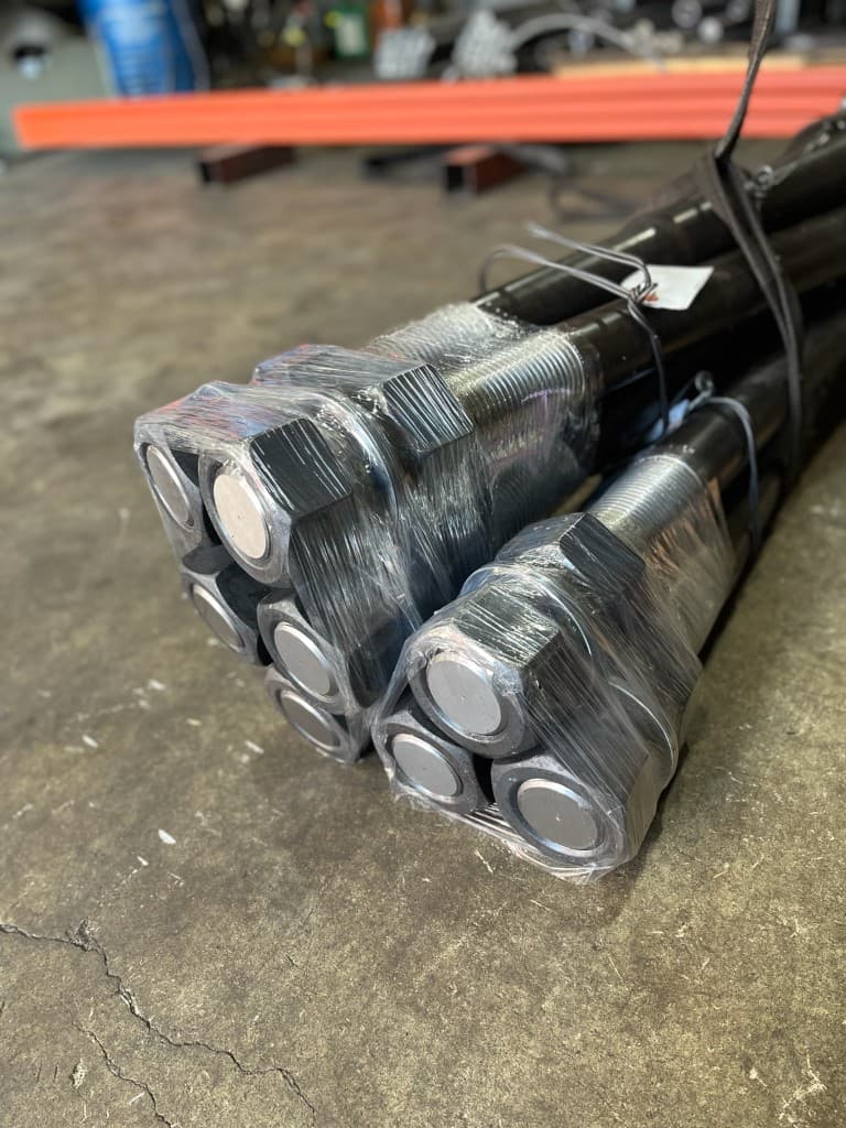 S45C焼入れアンカーボルト（M72）のねじ加工品